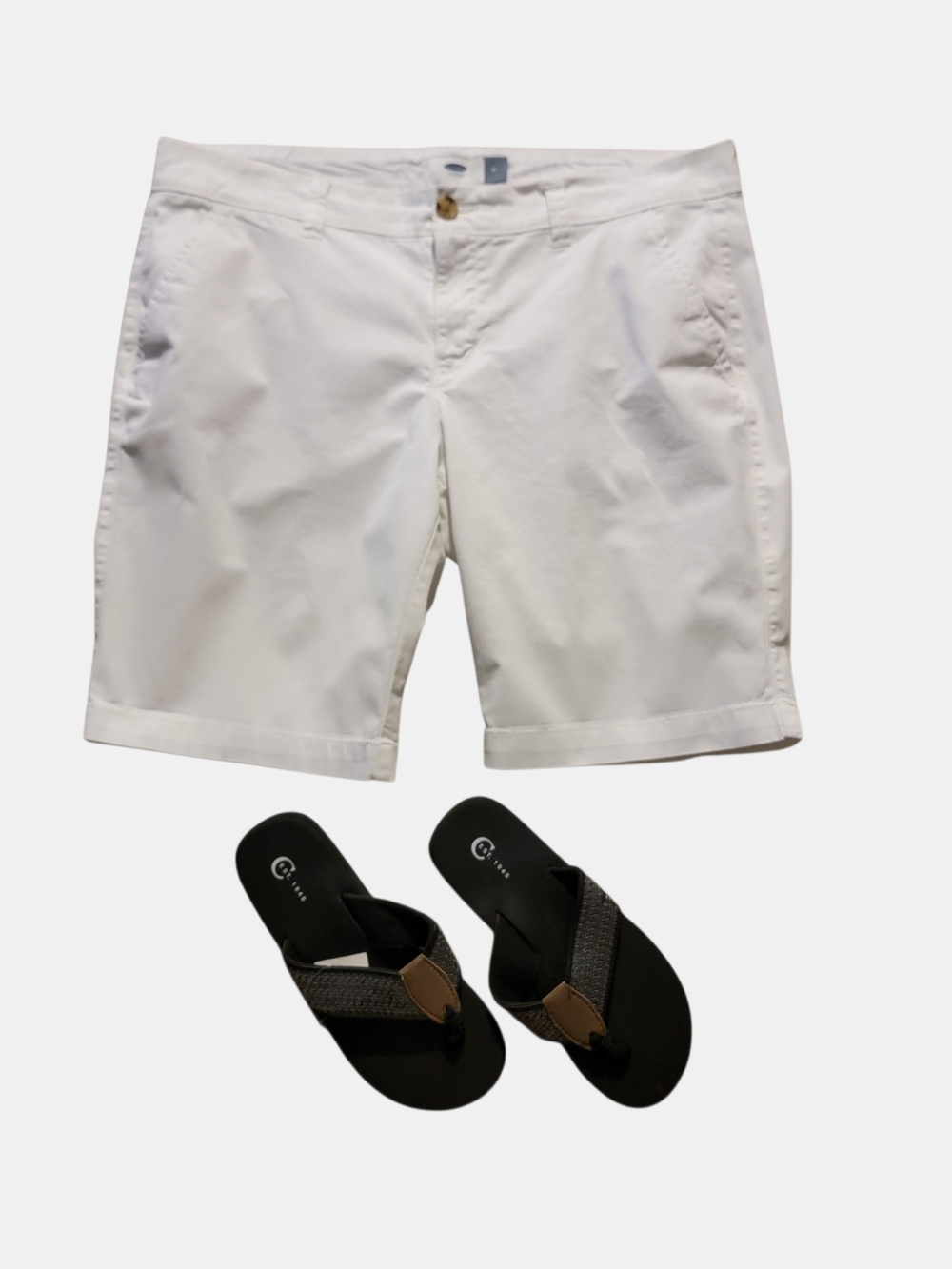 OLD NAVY WHITE SHORTS